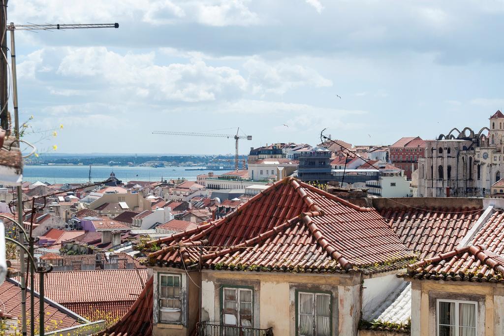 Apartments In Historical Lisbona Esterno foto