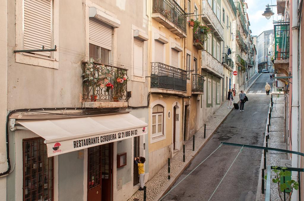 Apartments In Historical Lisbona Esterno foto